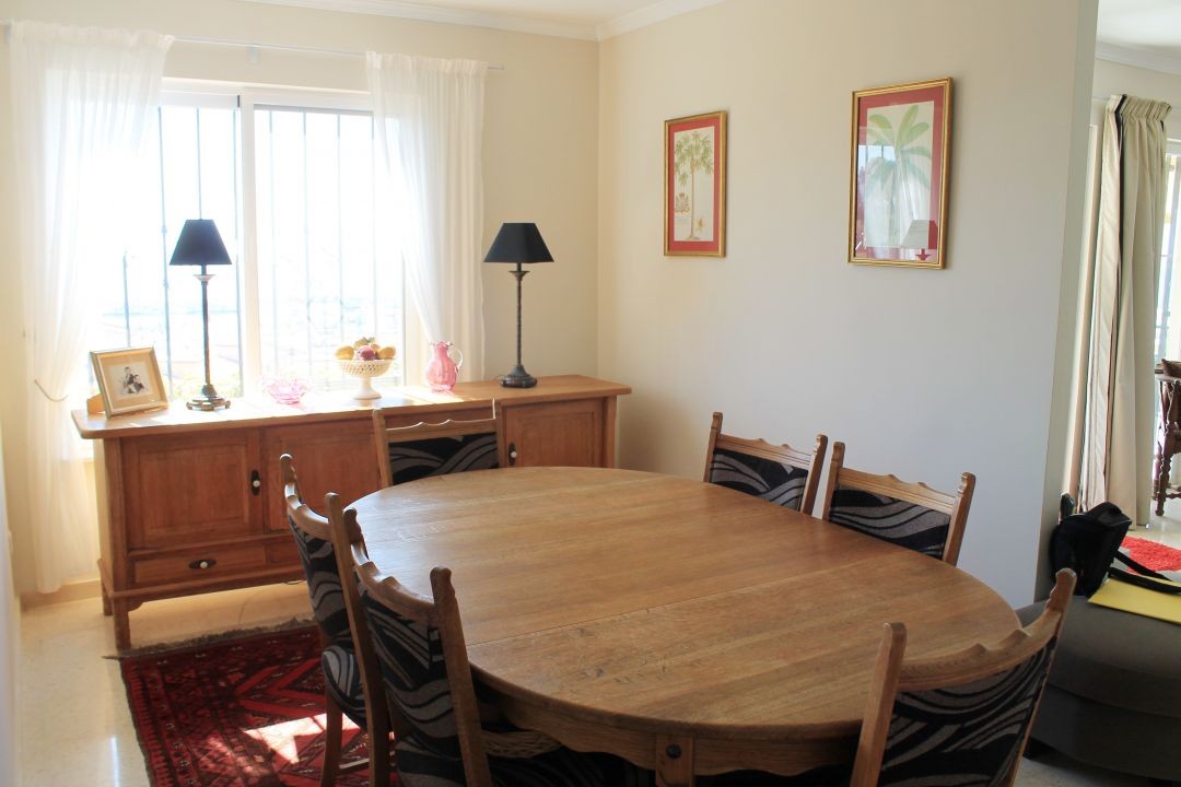 Chalet independiente en venta en Caleta de Velez